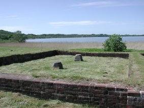 Dronningholm Borgruin ligger på Arrenæs